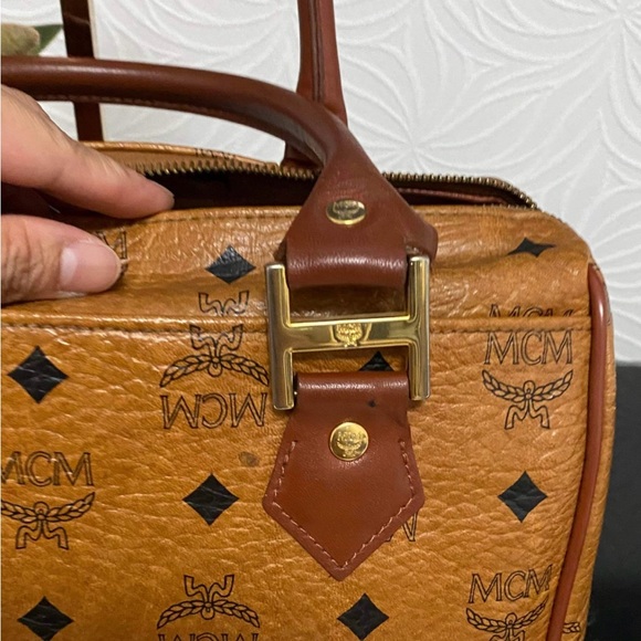 Authentic MCM Small Boston Bag Visetos - Picture 9 of 16
